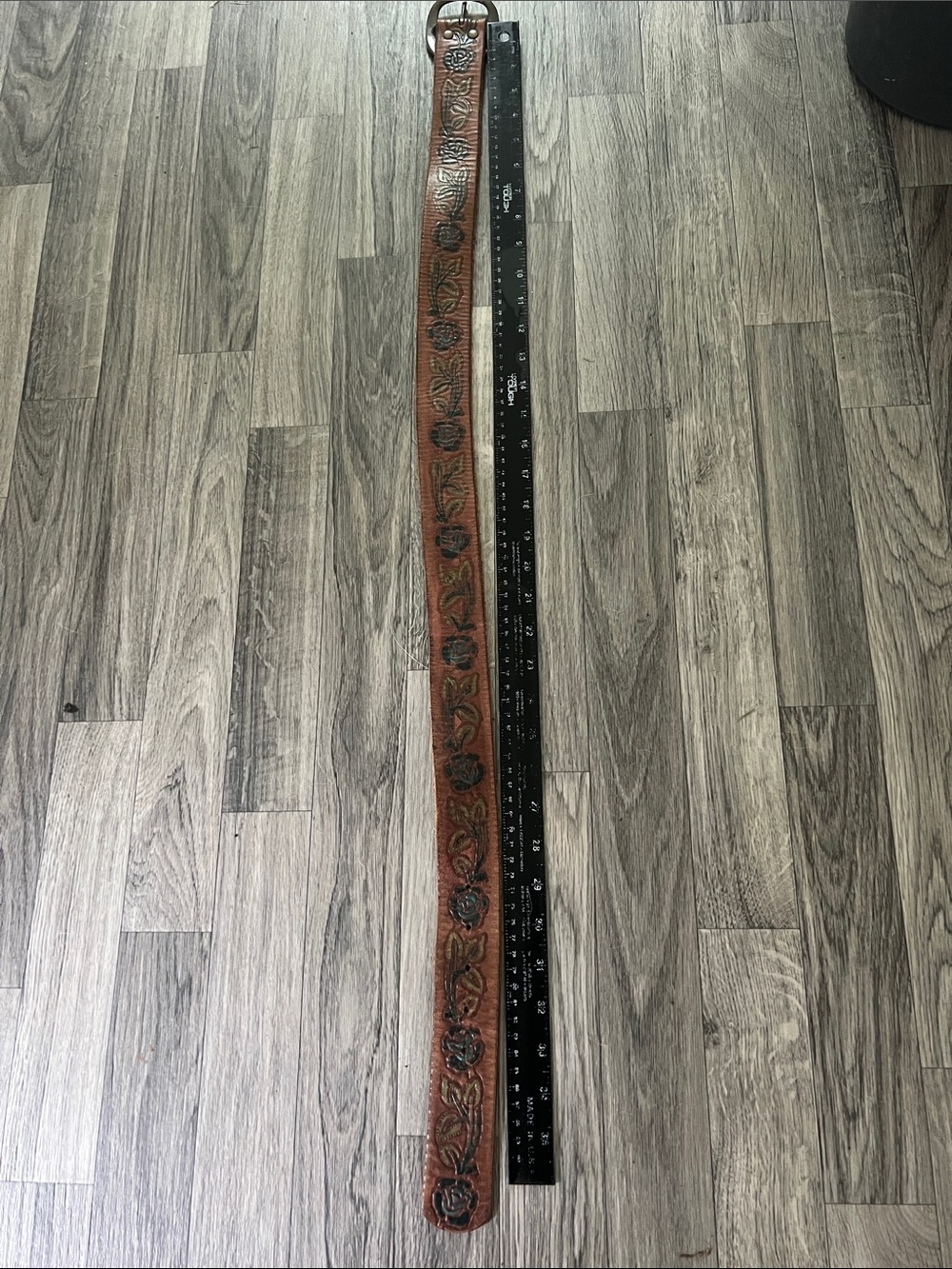 Vintage Abercrombie Brown Leather Floral-Tooled Belt with Antique Brass Buckle - Picture 4 of 5